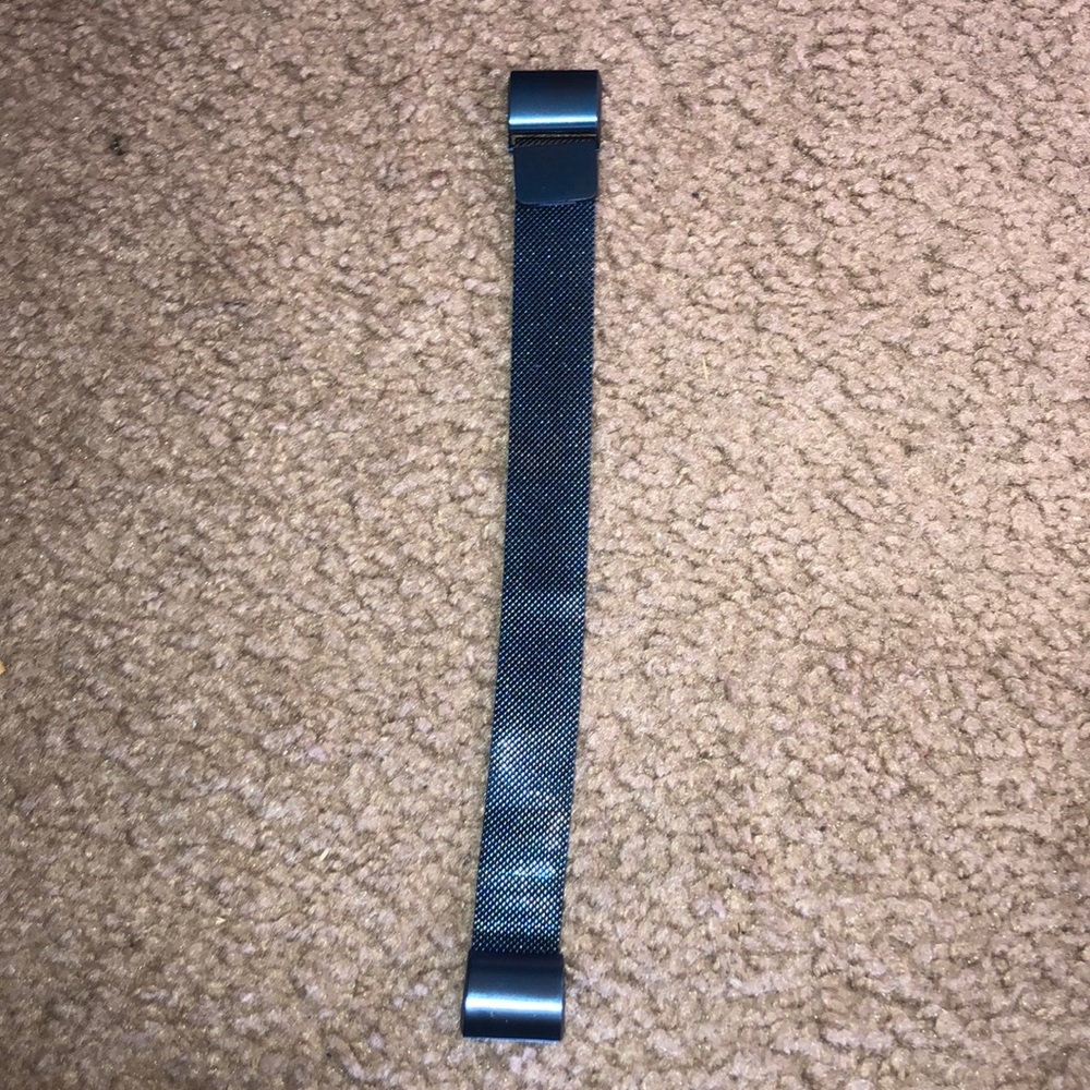 FitBit Charge 3 metal mesh wristband